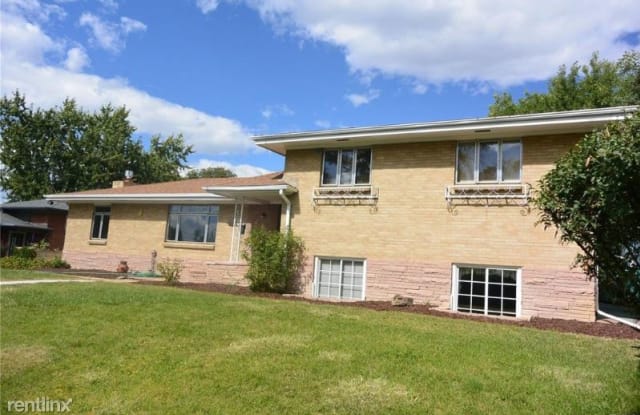 605 W Midway Blvd - 605 West Midway Boulevard, Broomfield, CO 80020