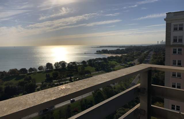 5601 North Sheridan Road photos photos