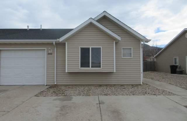 3 Bedroom, 2 Bathroom Twin Home - 1944 North 550 West, Cedar City, UT 84721
