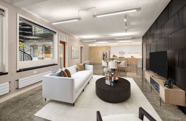 2562 Dexter Ave N photos photos