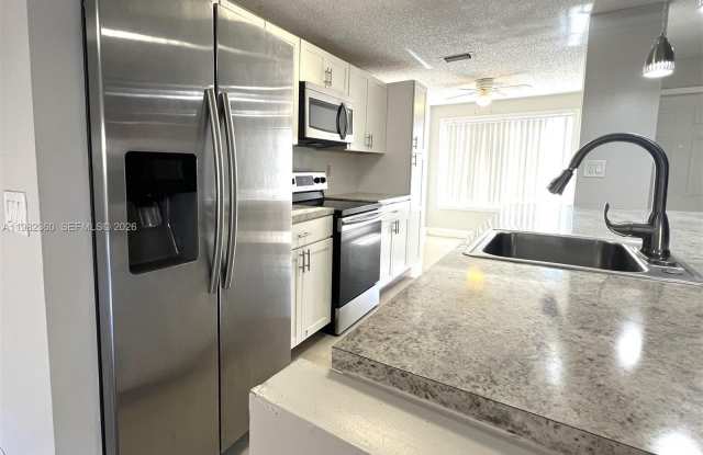 8249 NW 8th Pl photos photos