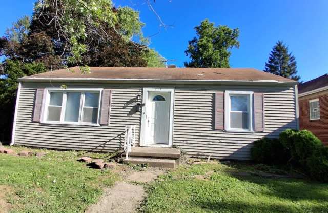 211 Swisher Ave photos photos