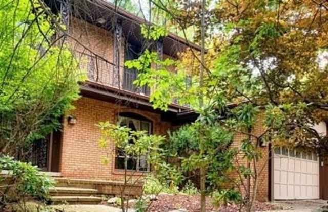 5064 Far Ravine Court Gallery 1