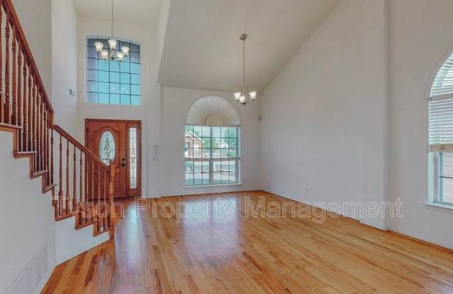 8705 Silvercrest Ct NW Gallery 4