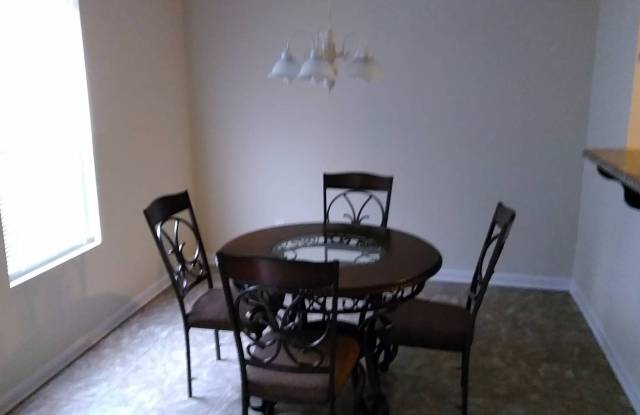 Beautiful Home Near University Area! Gallery 4