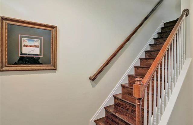 3952  Redbud road Gallery 3