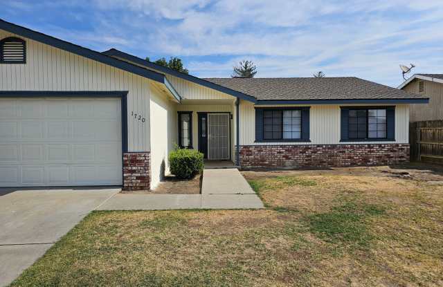 1720 E. Bridger - 1720 East Bridger Avenue, Tulare, CA 93274
