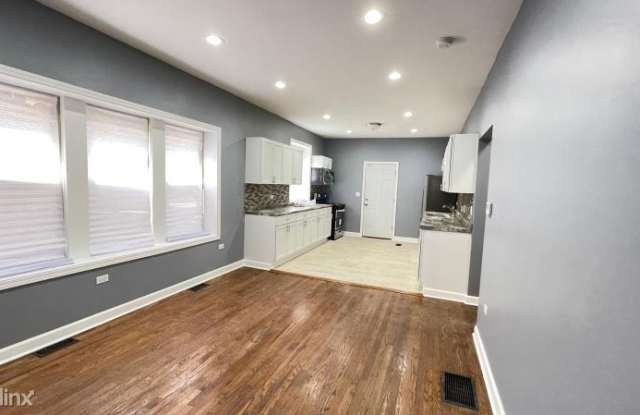 8020 S Harvard Ave 1/2/basement Gallery 2