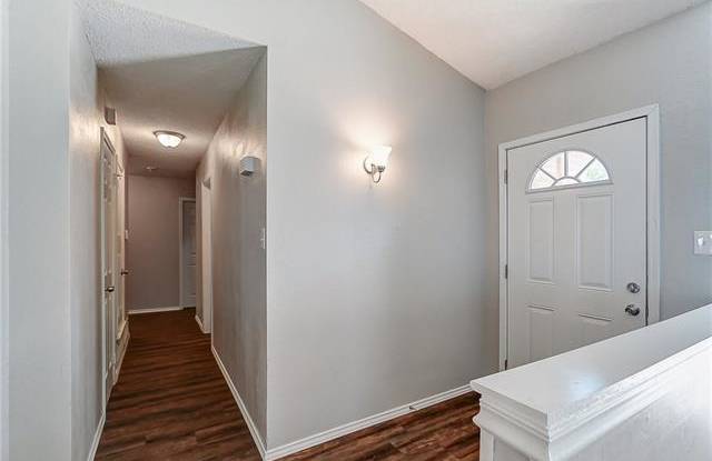 7913 Firefly Drive Gallery 4