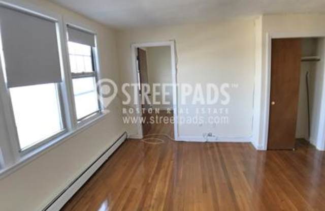 168 North Beacon St. Gallery 2