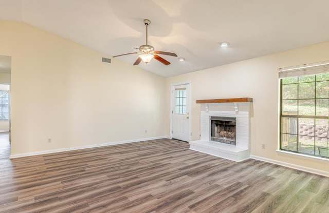 13900 Wimbledon Loop Gallery 4