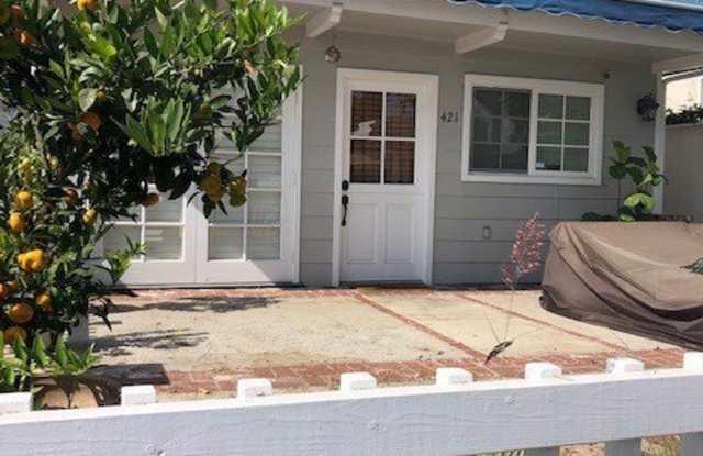 421 Marigold 1/2 - 421 Marigold Avenue, Newport Beach, CA 92625