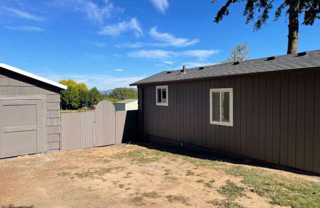 3796 Davis Dr Gallery 3