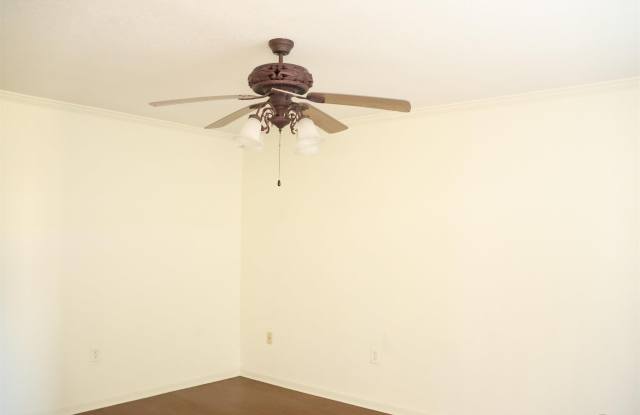 10298 W Winston Ave Gallery 4