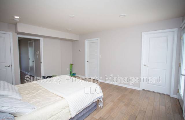 6 Regency Ct Gallery 4