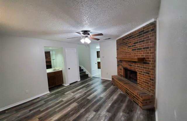 2817 Shady Grove Drive Gallery 3