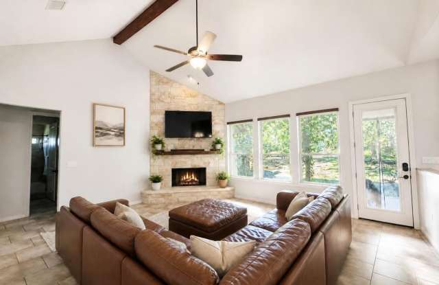 1174 Via Principale Gallery 1