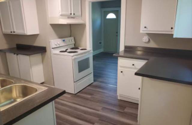 142 Kate Street - 3 photos photos