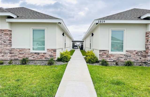 1019 N Clarence Avenue photos photos