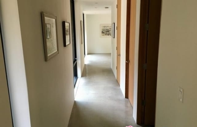 6135 Ridge Road Gallery 4