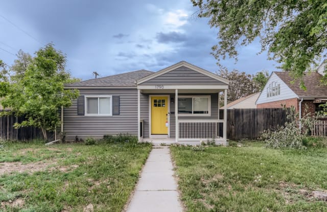 1790 Syracuse Street photos photos