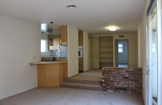 4766 Shelborne park Court, 4 Bedroom 2 bath, Irvington area photos photos