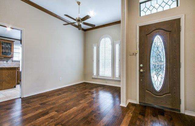 153 Creek Courts Drive Gallery 2