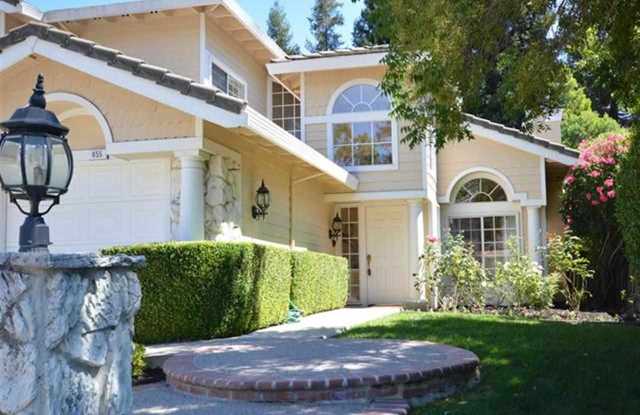 655 Sun Tree Court photos photos