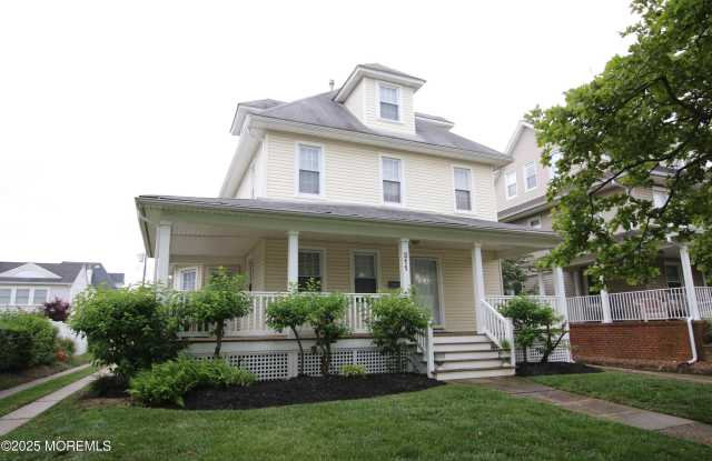211 4th Avenue photos photos