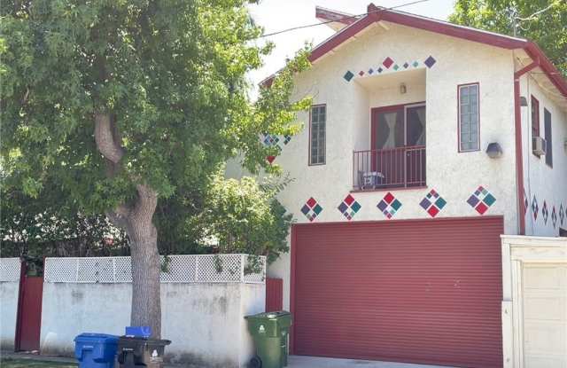 5257 Sylmar Avenue photos photos
