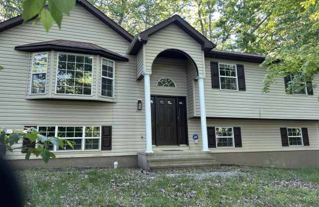 1147 Hunters Woods Drive Gallery 1