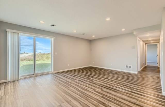 24796 Superior Drive Gallery 4