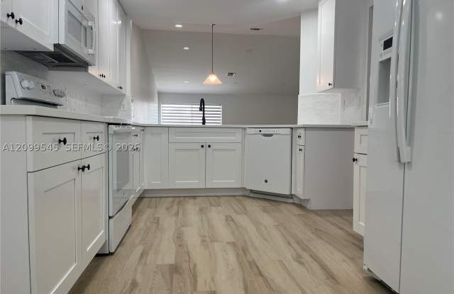 1876 Andromeda Ln Gallery 4