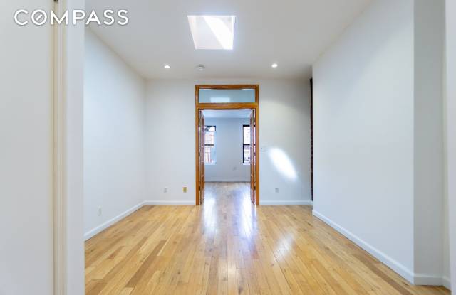 339 East 6th Street photos photos