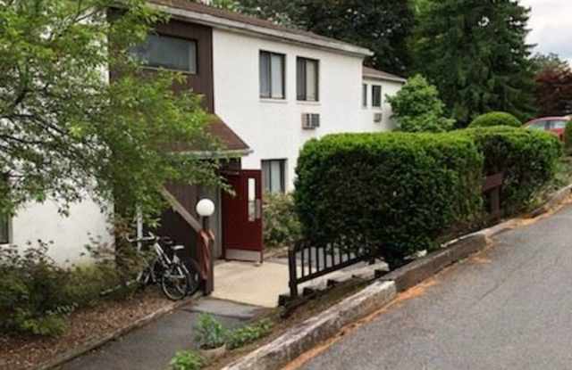 713-4 W. Cherry Lane - 713 W Cherry Ln, Centre County, PA 16803