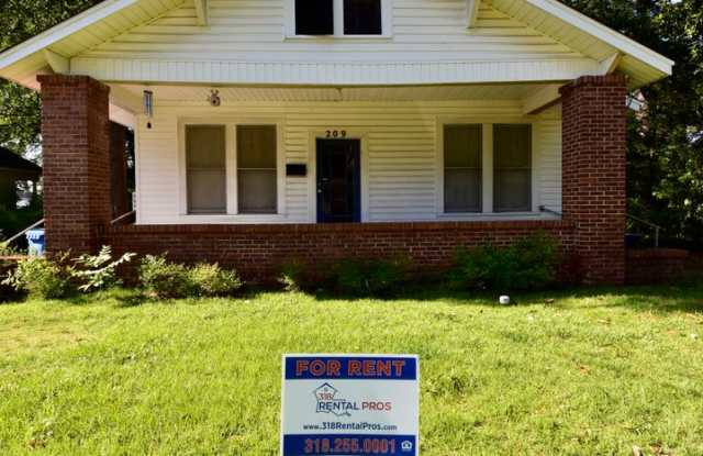 One Bedroom Unit Close to LA Tech Gallery 1