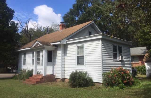Charming bungalow in the heart of Colonial Williamsburg! photos photos