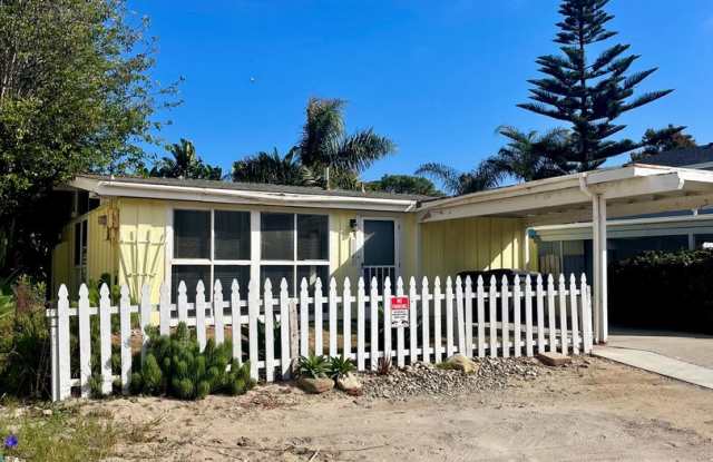 Classic Pierpont Beach House | 10-Month Lease | Just Steps to the Sand photos photos
