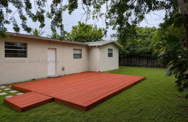 5821 NW 12th Ct Gallery 3