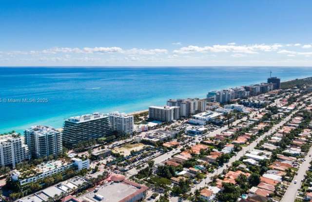9349 Collins Ave photos photos