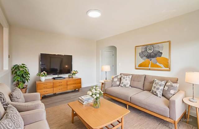 723 12th St SE photos photos