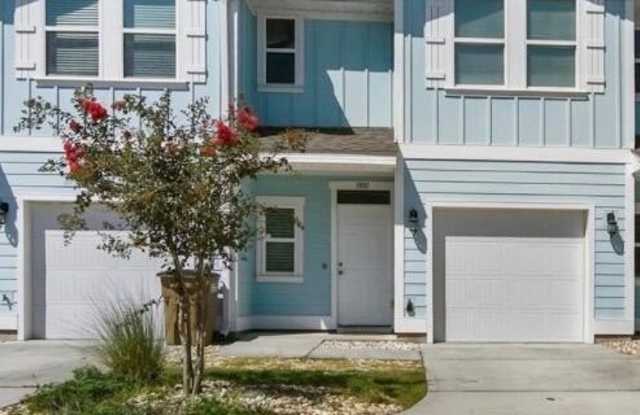 1881 Pointe Drive Gallery 1