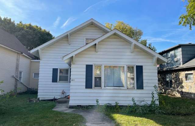 3 Bedroom On Evergreen! - 613 Evergreen Street, West Lafayette, IN 47906