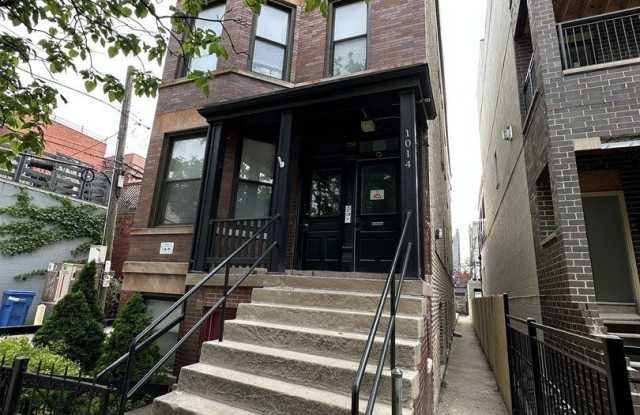 1014 N Hermitage Avenue photos photos