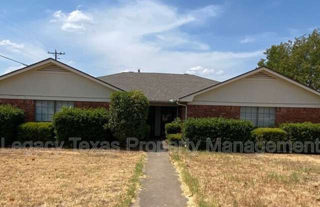 801 McAnear - 801 McAnear Street, Cleburne, TX 76033