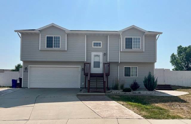 4332 Milehigh Ave photos photos