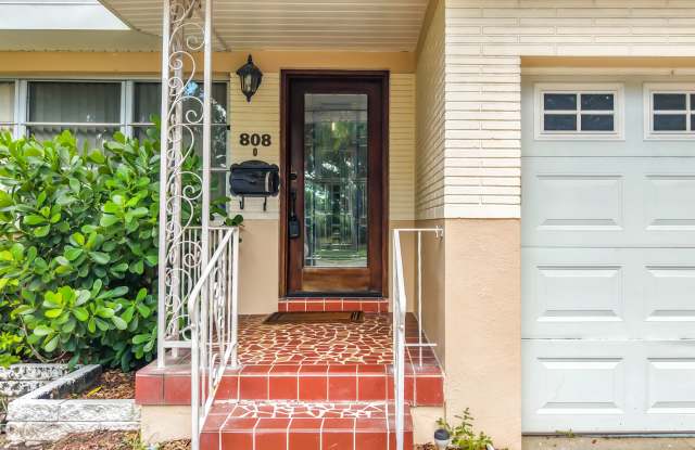 808 Ponce De Leon Boulevard Gallery 4