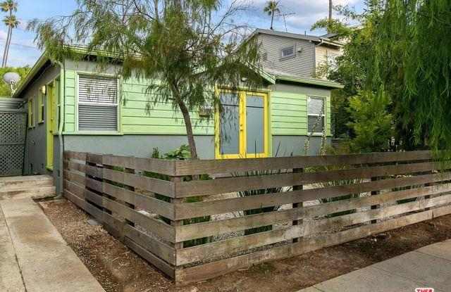 906 Venezia Avenue - 906 Venezia Avenue, Los Angeles, CA 90291