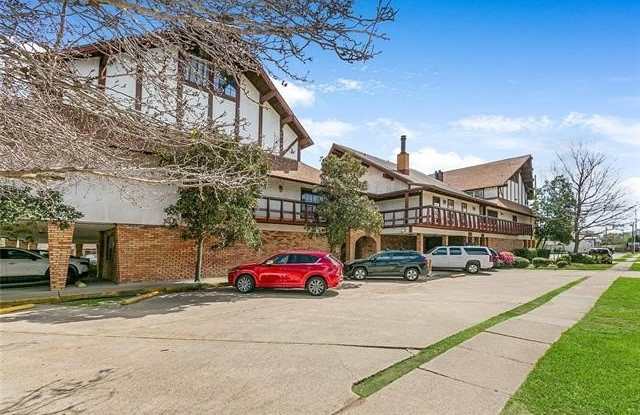 2305 CLEARY Avenue - 2305 Cleary Avenue, Metairie, LA 70001