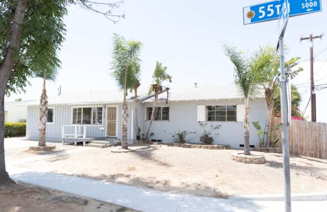 7 Bedroom 4 Bath Home a hop and a skip to campus- SPECIAL OFFER 15 DAYS FREE RENT DEC 2026 photos photos